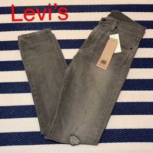 NWT Levi’s Slim Straight 505C 28W 32L Distressed